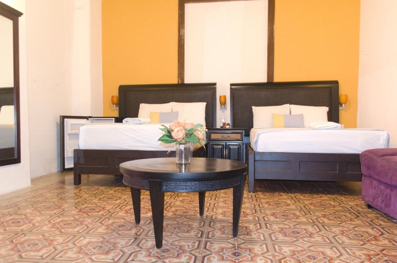 Hotel Real San Juan Suites Merida Ngoại thất bức ảnh