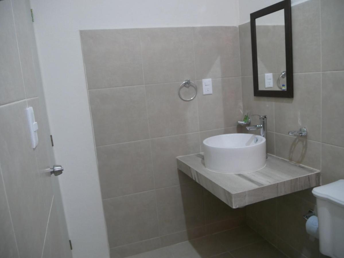 Hotel Real San Juan Suites Merida Ngoại thất bức ảnh