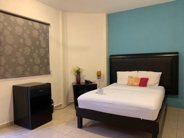 Hotel Real San Juan Suites Merida Ngoại thất bức ảnh